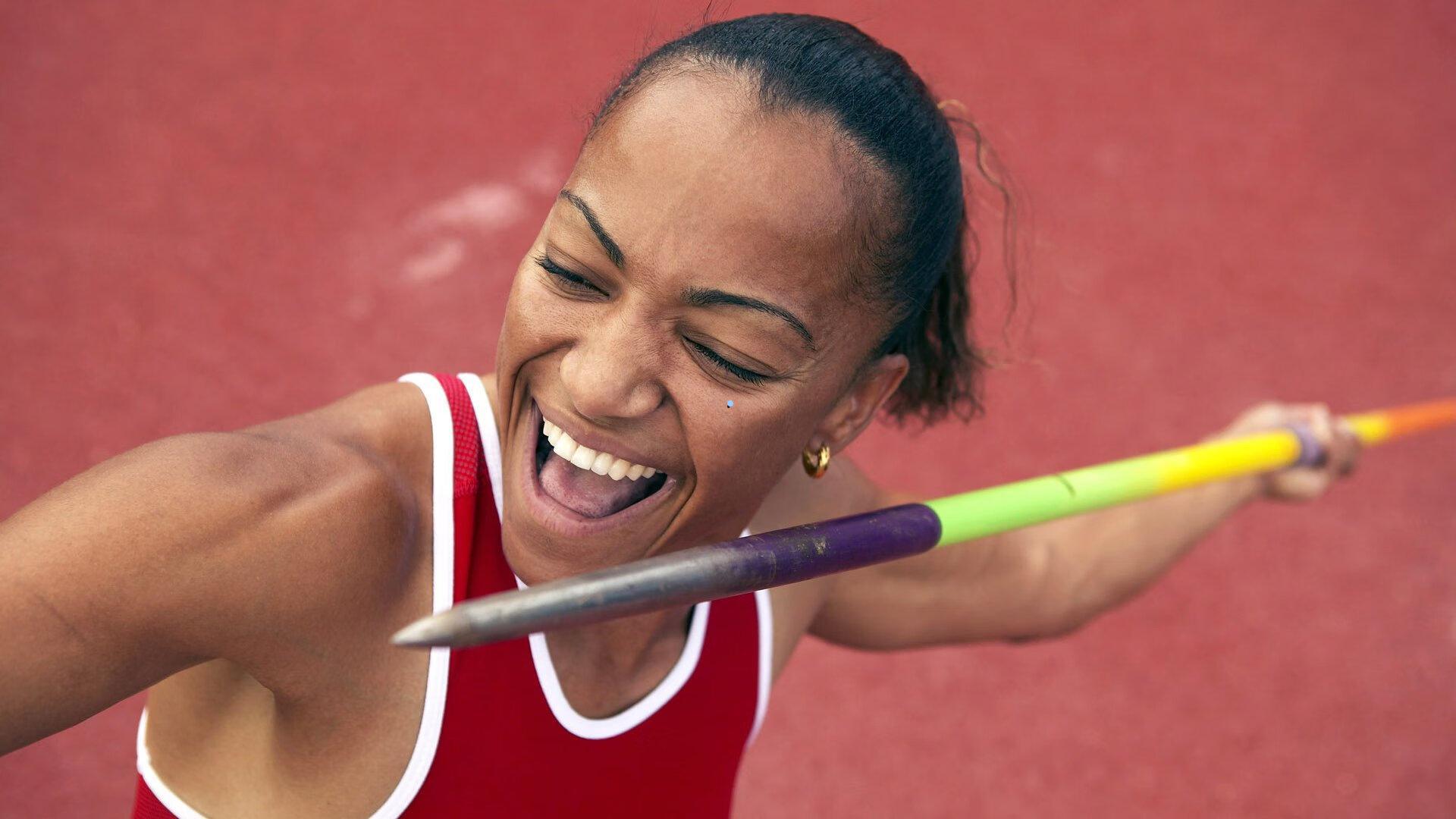  爱游戏体育：贡萨洛-加西亚西甲首秀演绎帽子戏法，跻身皇马本世纪传奇行列